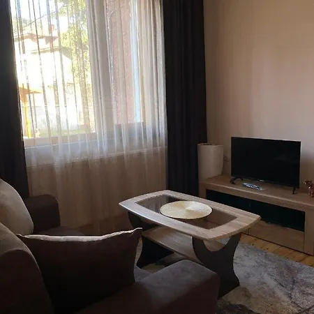 The Chestnut - кестените Lejlighed Velingrad
